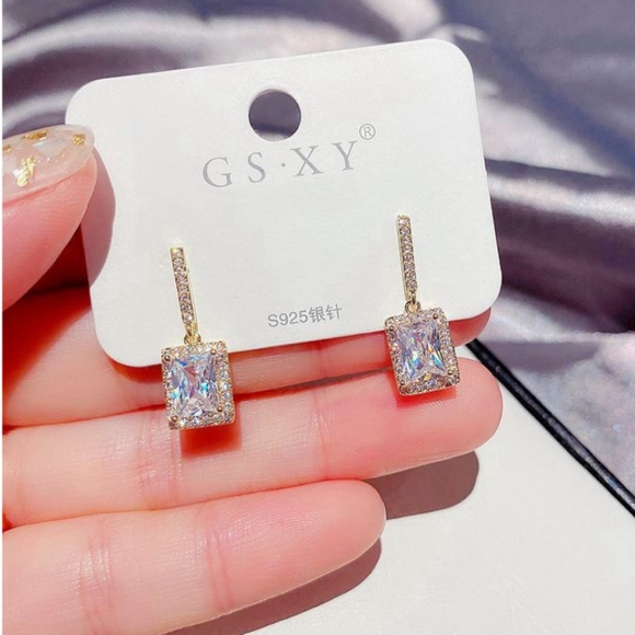 Jewelry - NEW YELLOW GOLD PLATED RADIANT DIAMOND EARRINGS